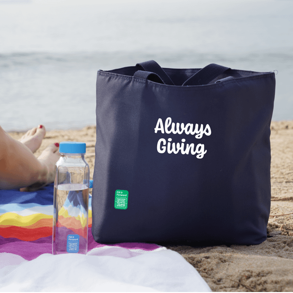 20l_tote_lifestyle_600px_2
